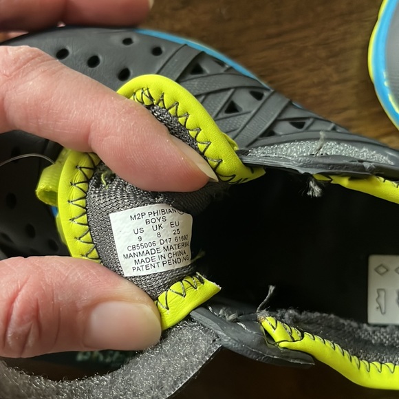 Stride Rite Water Shoes - Picture 3 of 6